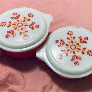 Rare vintage friendship Pyrex bowls with lids